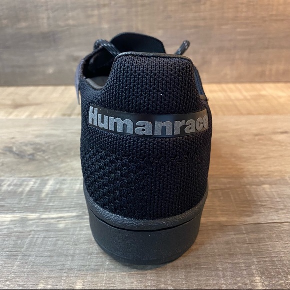 Pharrell x Superstar Primeknit ‘Black Future’ - Picture 4 of 8